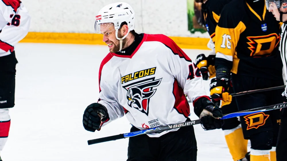 Trīs spēlēs pēc kārtas vajadzīgibullīši, "Falcons" triumfē hokeja 1. līgā