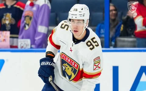NHL pārbaudes: Vilmanim vārti latviešu duelī, Mateiko atgriežas, Šilovs uzvar