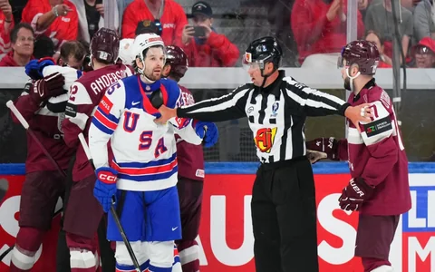 Video: PČ piektajā spēlē Latvijas hokejisti pārsteidz amerikāņus