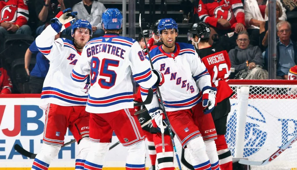 NHL pārbaudes: Šilovs nespēlē "Penguins" uzvarā, ārpus sastāva arī Šmits