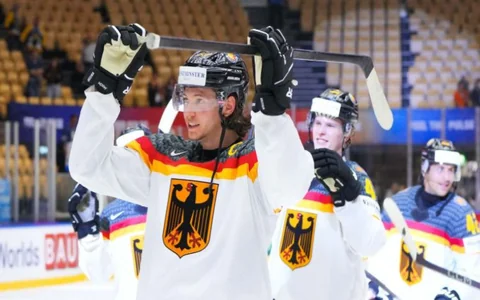 Latvijas otrā pretiniece Vācija uz pasaules čempionātu vedīs trīs NHL spēlētājus