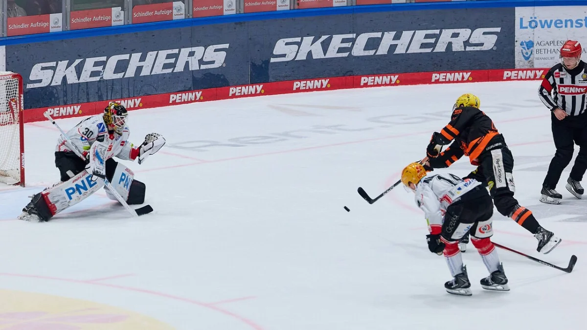 Gudļevskim pirmais iznāciens kopš rudens, Robertam Lipsbergamhat-trick