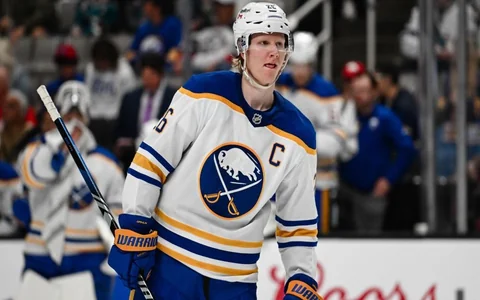 ″Sabres″ turpina dominēt, ″Blackhawks″ pārsteidz ″Wild″