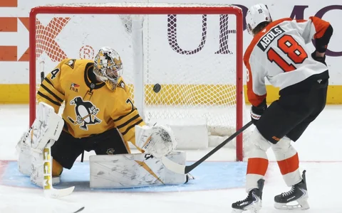 Ābola vārti neglābj ''Flyers'' no zaudējuma pret rezervē atstātā Šilova ''Penguins''