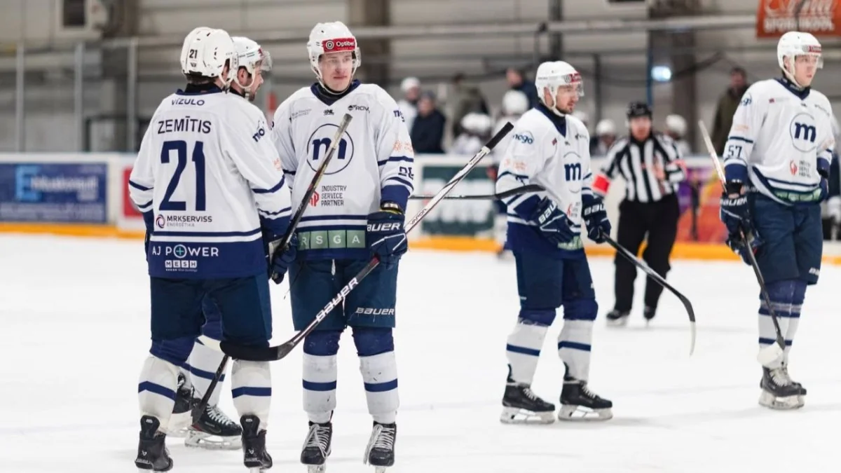 Daugavpils ledū plosās čempiones vētra – 13 minūtēs pieci vārti