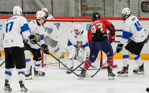 OHL pastarīte Rīgas HS pārsteidz un negaidīti apspēlē līdervienību ''Capitals''