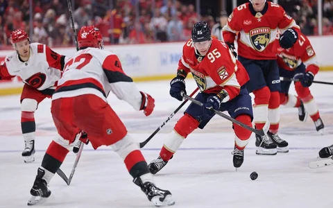 Sandis Vilmanis rezultatīvs jau pirmajā Floridas "Panthers" pārbaudes spēlē, jaunā zvaigzne izkaujas
