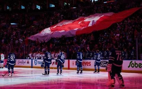 Bļugers NHL pārbaudes spēlē izvicina dūres