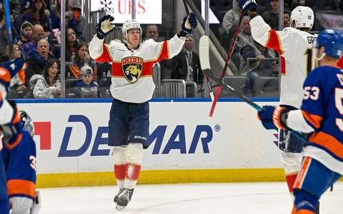 Soli no NHL – Vilmanis gūst vārtus "Panthers" pēdējā pārbaudes spēlē