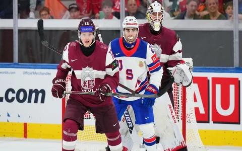 Latvijas izlases uzbrucējs pievienojas NHL kluba sistēmai